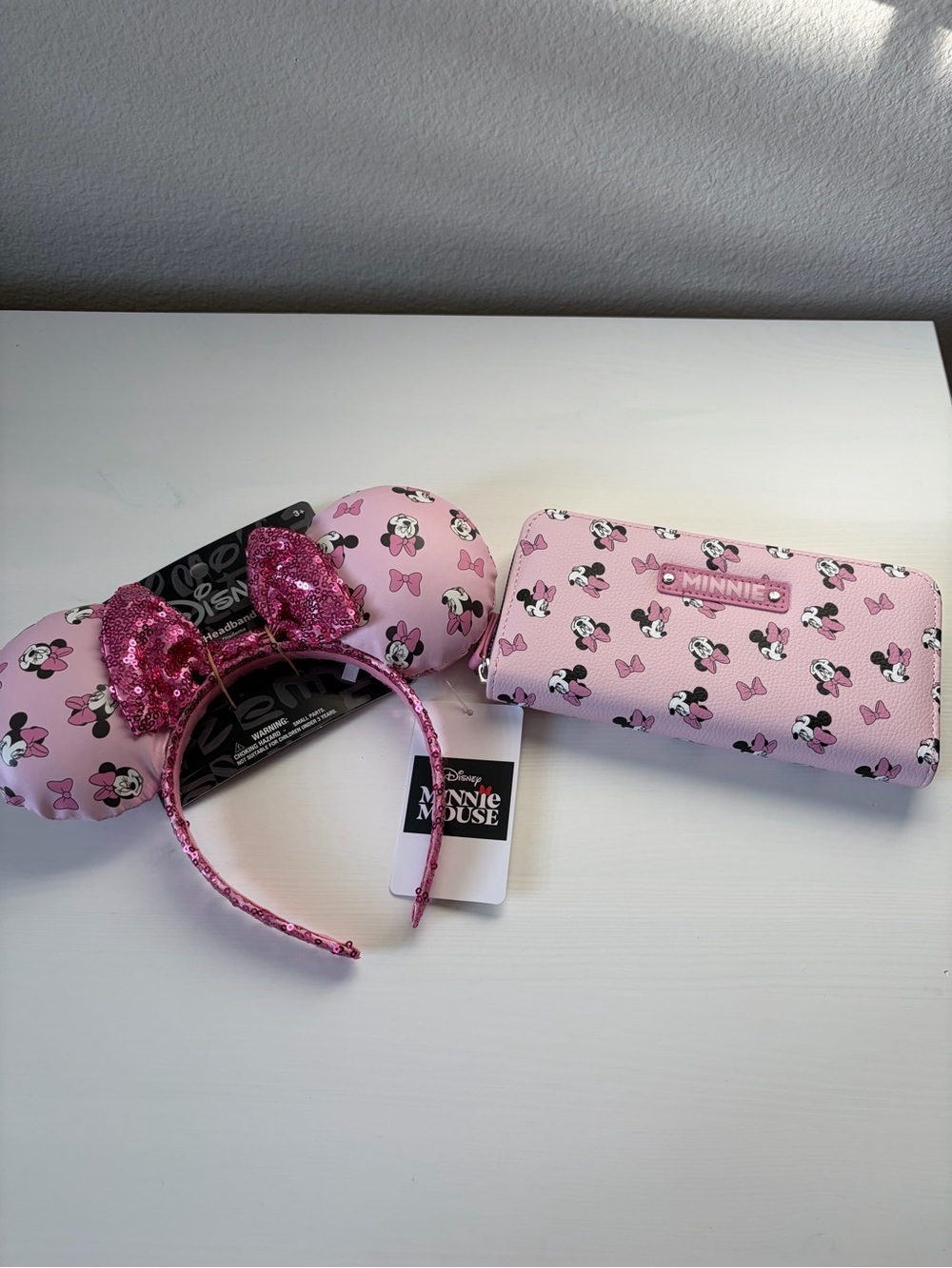 Disney Minnie Mouse Pink Headband and Wallet Set